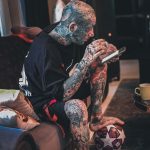 دانلود آهنگ تتلو فرق دارم از دم با اینا 2 دانلود آهنگ تتلو فرق دارم از دم با اینا 2