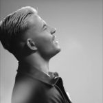 دانلود آهنگ علی حسینی کوچه به کوچه دانلود آهنگ علی حسینی کوچه به کوچه